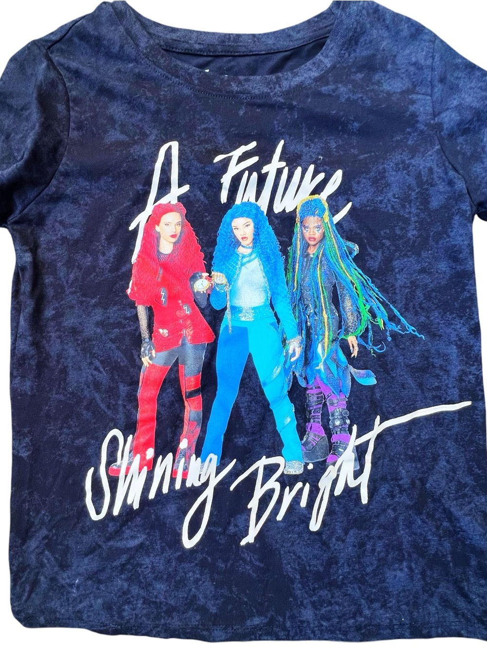 Disney - Descendants - Rise of Red Girl’s T-Shirt Size Large (10/12) Black